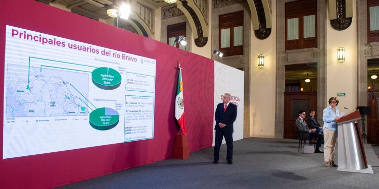 AMLO afirma que el tratado de aguas de 1944 beneficia al país
