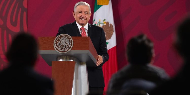 Austeridad es para mejorar los programas sociales