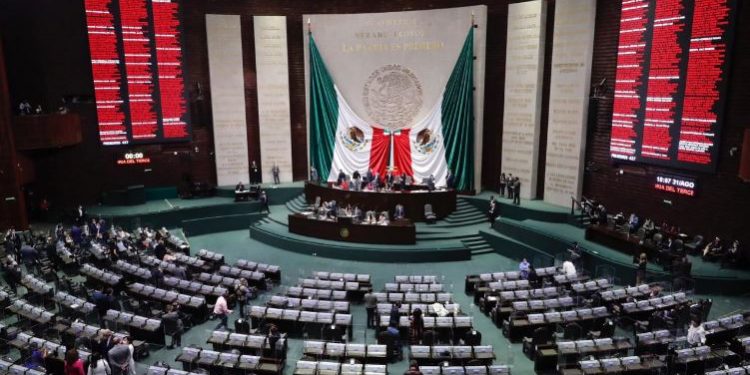 La Cámara de Diputados aprobó el formato para la obtención de firmas para consulta popular