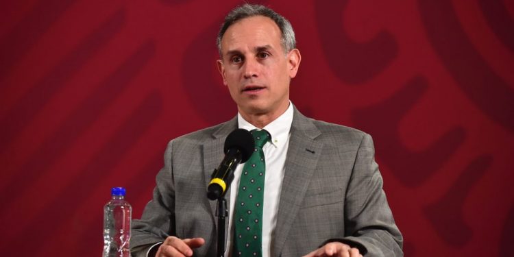 Gatell responderá la denuncia en su contra ante la SFP