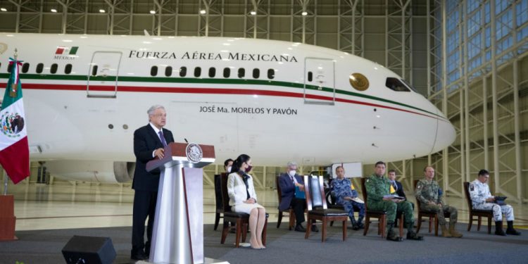 Avanza venta del avión presidencial
