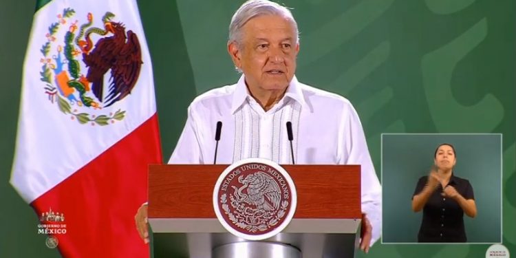 AMLO instruye homenajear a víctimas de COVID19 y al personal de salud