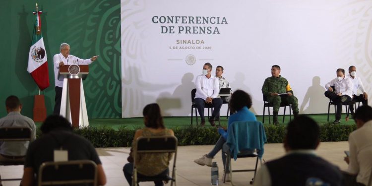 AMLO informa avances de los programas de bienestar en Sinaloa