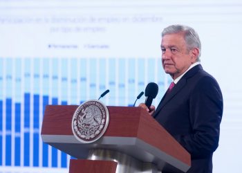 AMLO asegura que redistribuir presupuesto a los estados requiere reforma constitucional