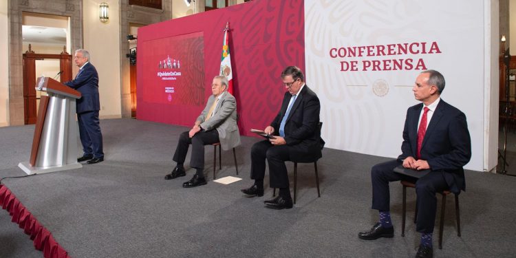 AMLO destaca el fortalecimiento en las capacidades hospitalarias para combatir la COVID19