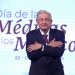 AMLO destaca la labor de los médicos en su día