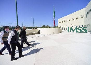 AMLO inaugura hospital de especialidades del IMSS en Coahuila