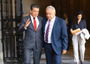 AMLO se reúne con gobernadores de Chiapas y Tabasco