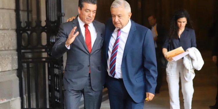 AMLO se reúne con gobernadores de Chiapas y Tabasco