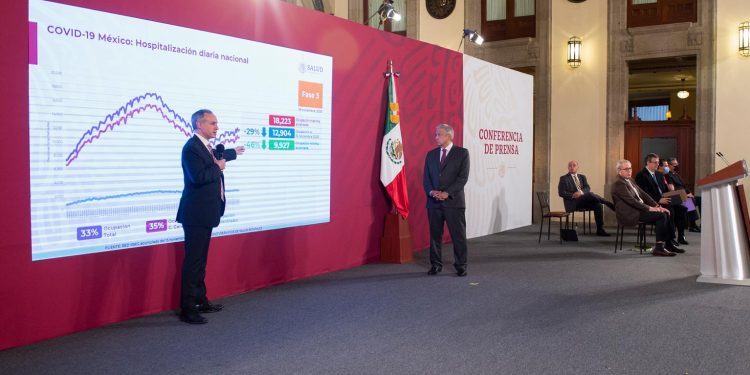 Gobierno de México anuncia reconversión hospitalaria