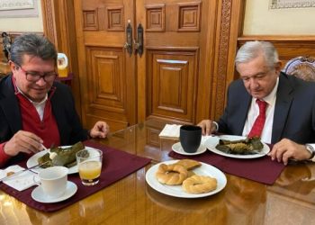 Presidente desayuna con Ricardo Monreal