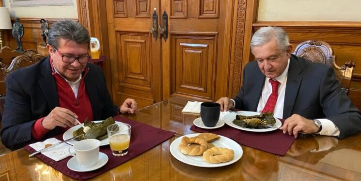 Presidente desayuna con Ricardo Monreal