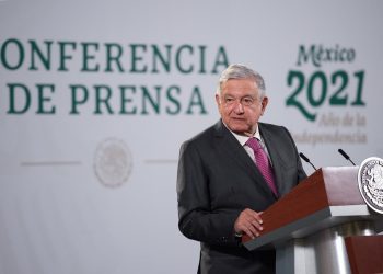 AMLO  instruye a Consejería Jurídica negociar contratos de penales federales privatizados