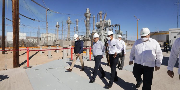 Gobierno de México anuncia plan de modernización de plantas eléctricas