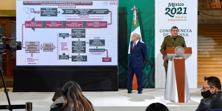 Presentan plan de vacunación contra COVID-19 a adultos mayores