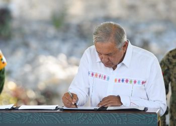 Presidente firma convenio para el ordenamiento territorial en el sureste de México