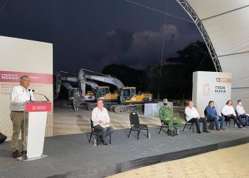AMLO llama a redoblar esfuerzos para terminar a tiempo obras del Tren Maya