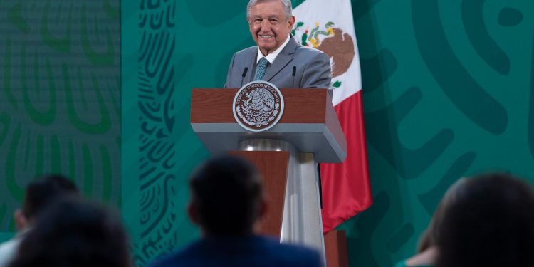 Anuncian iniciativa para evitar secrecía en las investigaciones a servidores públicos