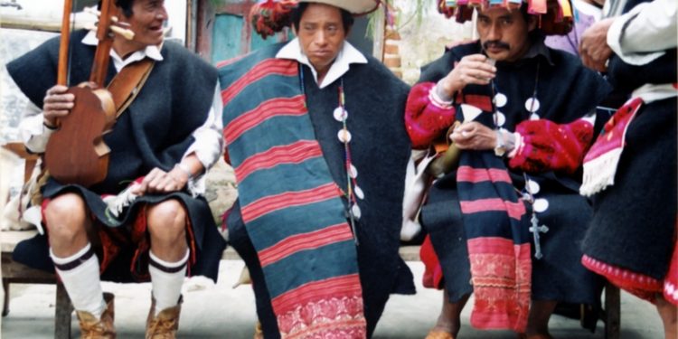 Aprueban establecer el día nacional de las y los Tzotziles