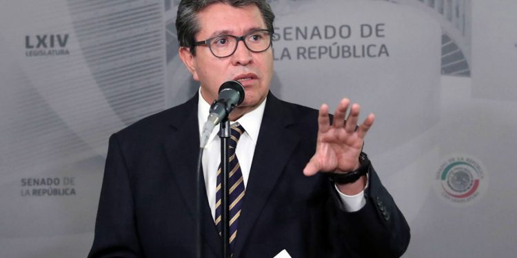 Evitar implosión del movimiento y anteponer interés del país, pide Ricardo Monreal a militantes