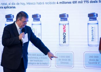 Gobierno de México destaca llegada continua de dosis para garantizar vacunación contra COVID-19