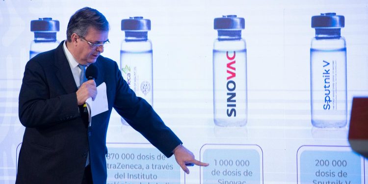 Gobierno de México destaca llegada continua de dosis para garantizar vacunación contra COVID-19