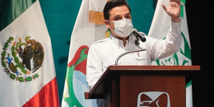 Instituciones fortalecidas y compromiso de servidores públicos han permitido respuesta ordenada a la emergencia sanitaria