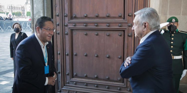 Luis Arce Catacora, presidente de Bolivia llega a México