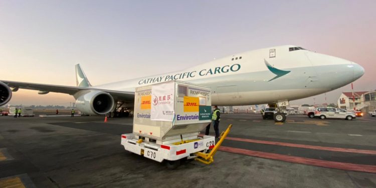 México recibe 3 millones de dosis de la vacuna de CanSino para su envasado y proceso final