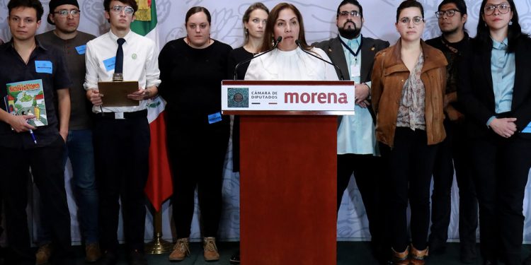 Morena propone protección para las mujeres trabajadores ante la violencia laboral