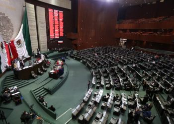 Proponen cárcel a quien venda, compre o altere resultados COVID-19