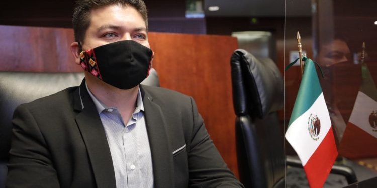 Senadores propone prevenir el tabaquismo desde los centros escolares