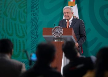 AMLO alista reforma constitucional sobre organismos autónomos