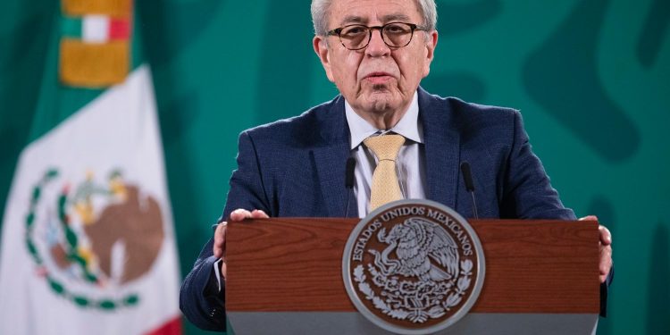 Alistan vacunación a personal educativo en estados con menor riesgo epidémico