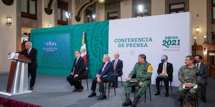 Anuncian vacunación a personas de 50 a 59 años