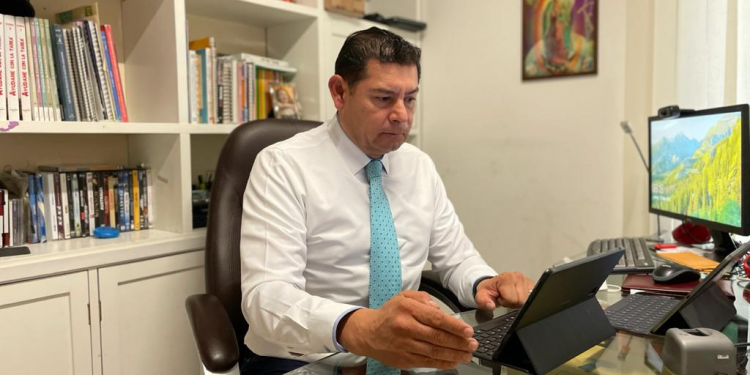 Coordinemos esfuerzos México y Bolivia para impulsar nacionalización del litio: Alejandro Armenta