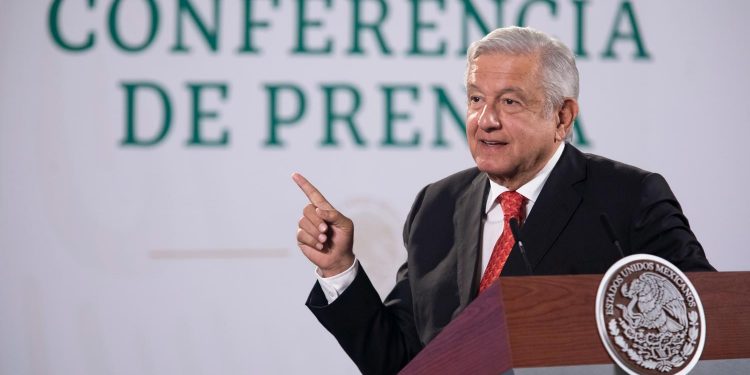 Disminuyen contagios de COVID-19