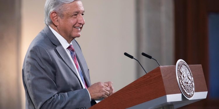 Vacunación a personas adultas mayores está por concluir