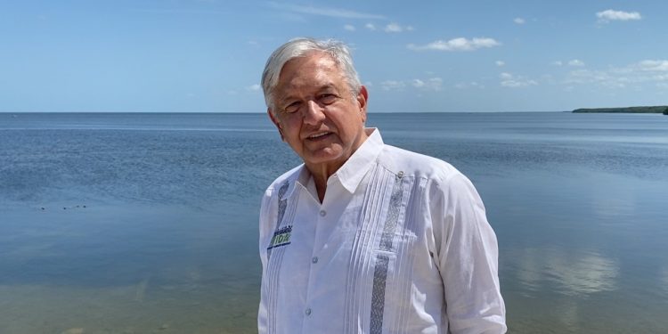 AMLO conmemora Día del Trabajo