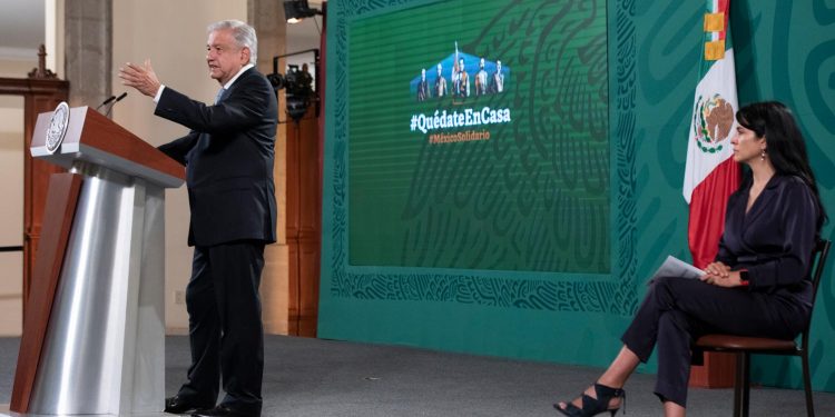 AMLO destaca recuperación económica y suficiencia presupuestal para financiar el desarrollo