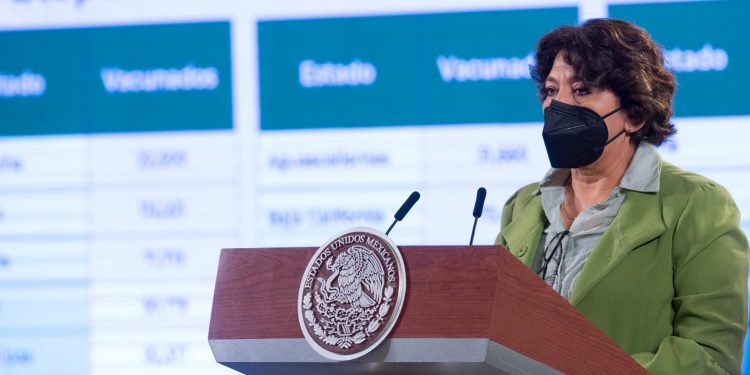 Anuncian cuarta etapa de vacunación a personal educativo