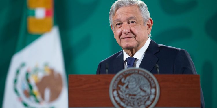 Gobierno de México solicita a Estados Unidos explicar financiamiento a Mexicanos Contra la Corrupción