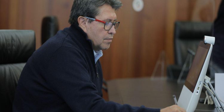 Ricardo Monreal lamenta el accidente de la línea 12 del metro