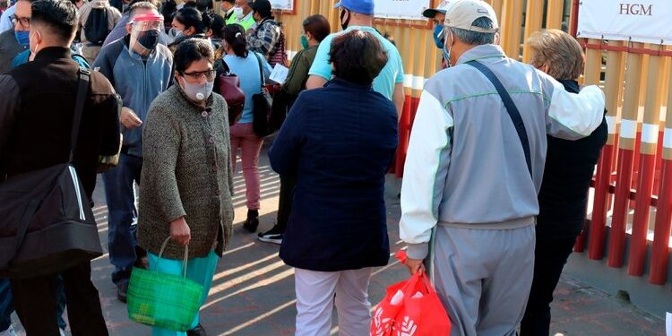 Salud reorganiza estrategia de vacunación para aplicar más de 500 mil dosis por día