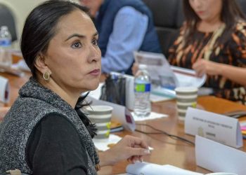 Solicitan informe sobre medidas para revertir embargo camaronero