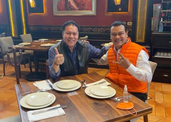 Emilio Ulloa deja las diferencias políticas a un lado y vela por el bienestar de las familiar en Nezahualcóyotl, se reúne con Juan Zepeda