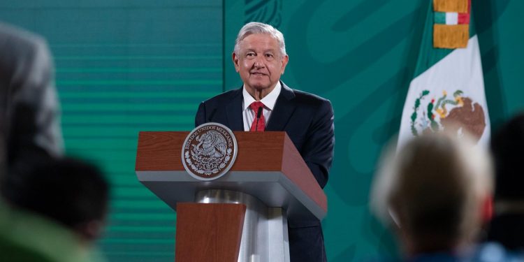 AMLO llama a regresar a clases presenciales