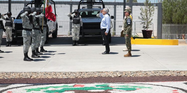 AMLO reafirma objetivo de adherir Guardia Nacional a la Sedena al inaugurar cuartel en Tecate