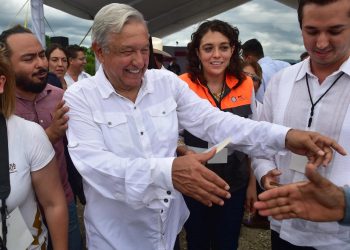 AMLO supervisa construcción de Autopista Cardel – Poza Rica