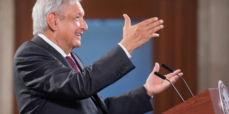 Junio inicia con récord de vacunación al superar las 800 mil aplicaciones en un día